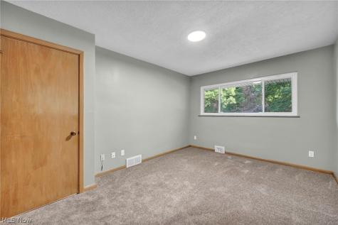10910 Edgepark Drive Garfield Heights OH 44125