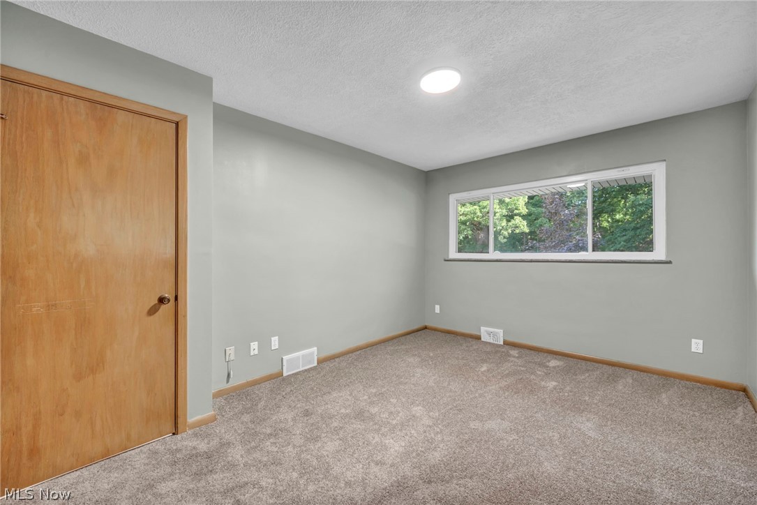 10910 Edgepark Drive Garfield Heights OH 44125