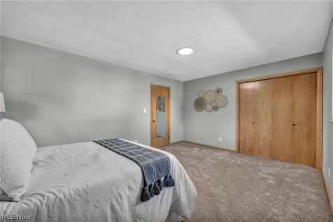 10910 Edgepark Drive Garfield Heights OH 44125