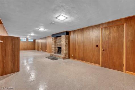 10910 Edgepark Drive Garfield Heights OH 44125
