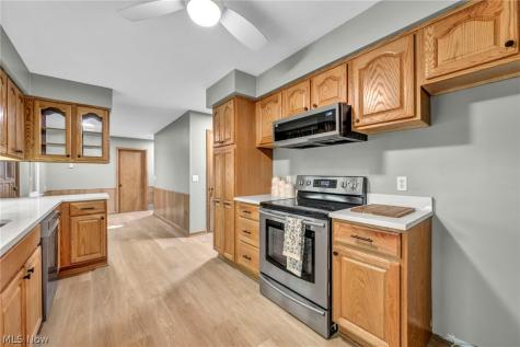 10910 Edgepark Drive Garfield Heights OH 44125