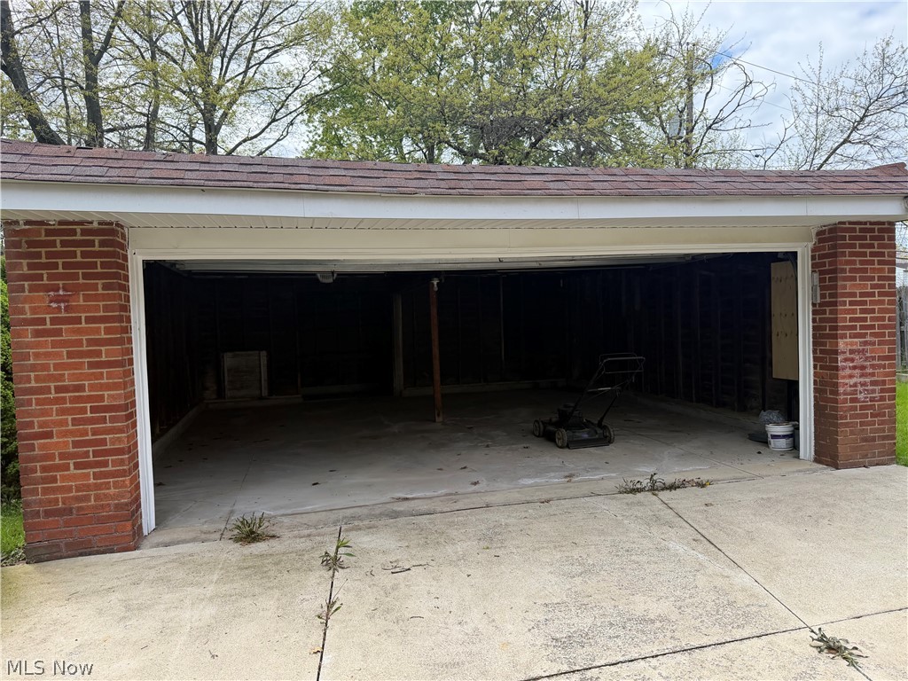 2304 Glendon Road University Heights OH 44118