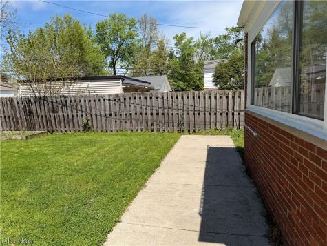 2304 Glendon Road University Heights OH 44118