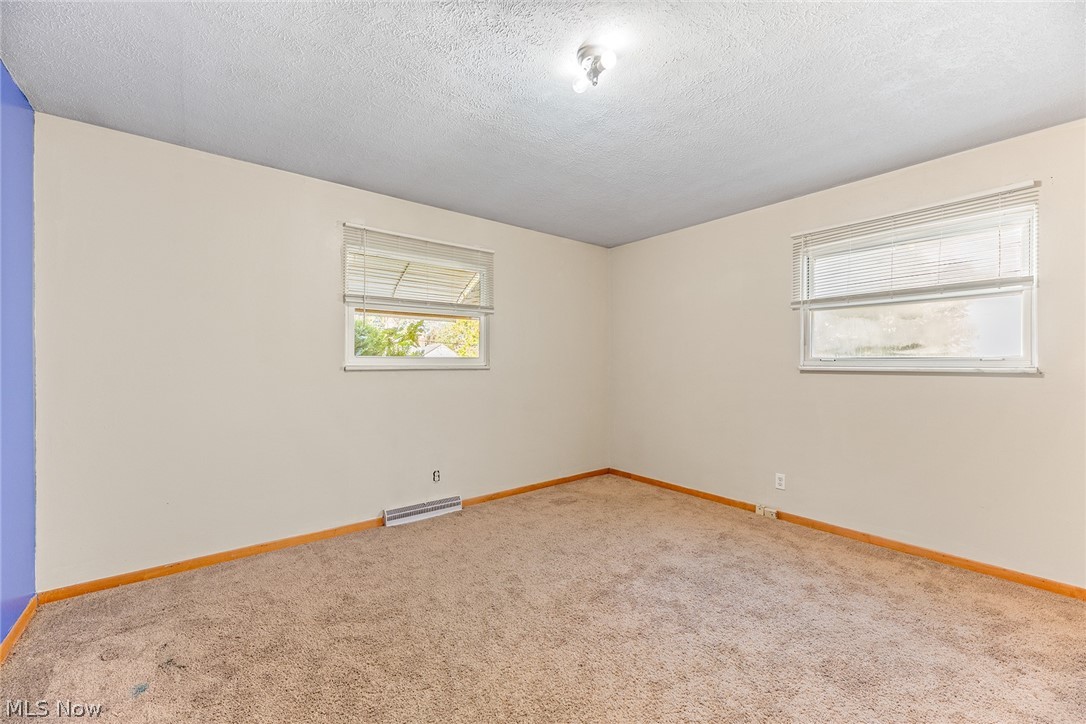 189 Owosso Avenue Akron OH 44333