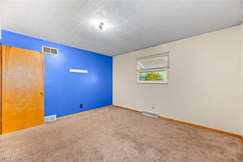 189 Owosso Avenue Akron OH 44333