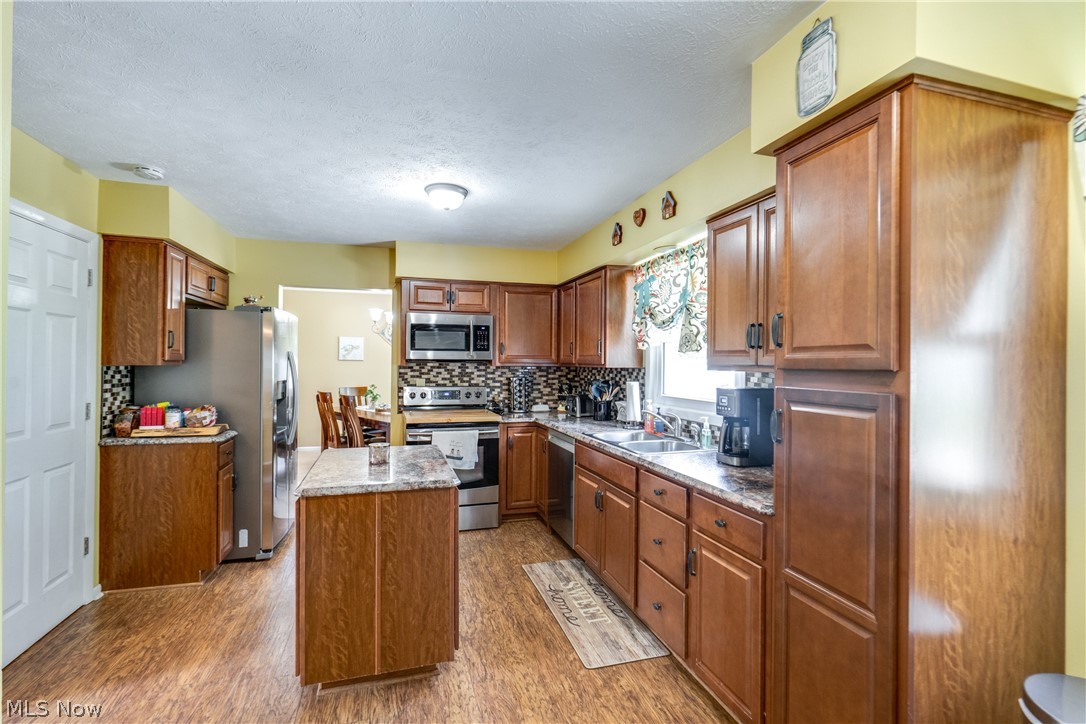 740 Thelma Drive Wadsworth OH 44281