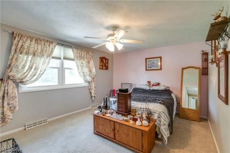 740 Thelma Drive Wadsworth OH 44281