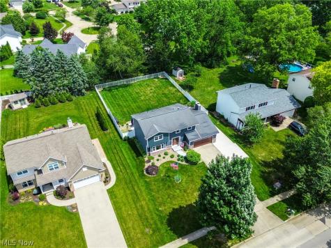 740 Thelma Drive Wadsworth OH 44281