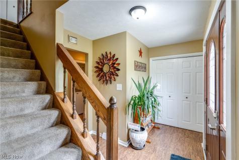 740 Thelma Drive Wadsworth OH 44281