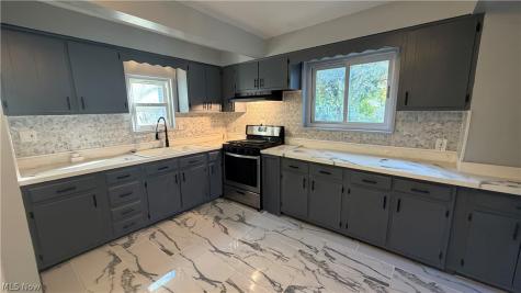 3178 W 54th Street Cleveland OH 44102
