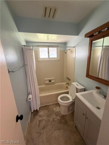 16124 Holland Road Brook Park OH 44142