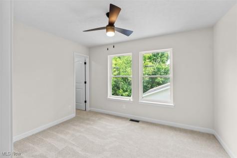 2275 E 100th Street Cleveland OH 44106