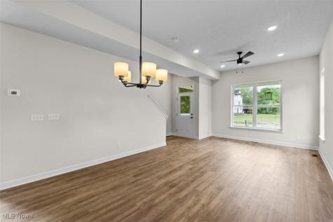 2275 E 100th Street Cleveland OH 44106