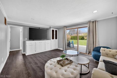 1905 Camberly Drive Lyndhurst OH 44124