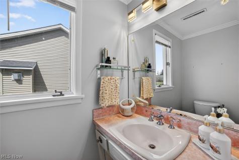1905 Camberly Drive Lyndhurst OH 44124
