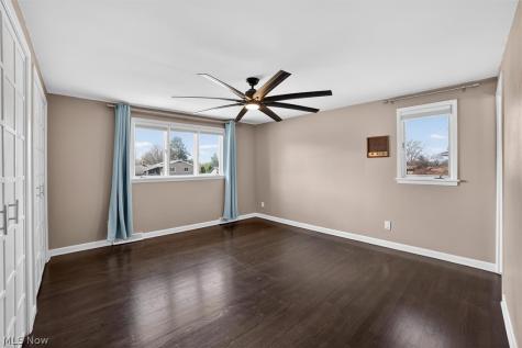 1905 Camberly Drive Lyndhurst OH 44124