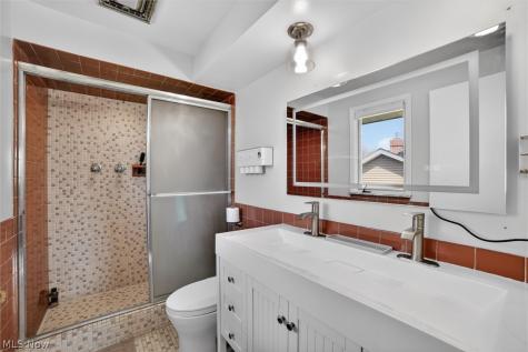 1905 Camberly Drive Lyndhurst OH 44124