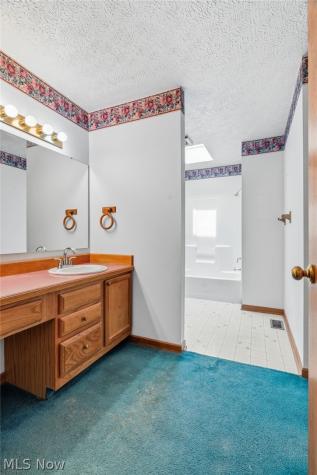 1421 44th Street NE Canton OH 44714