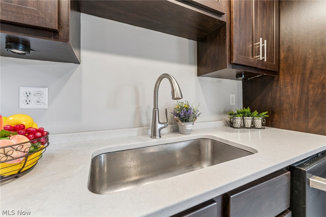 6269 Sylvia Court Brook Park OH 44142