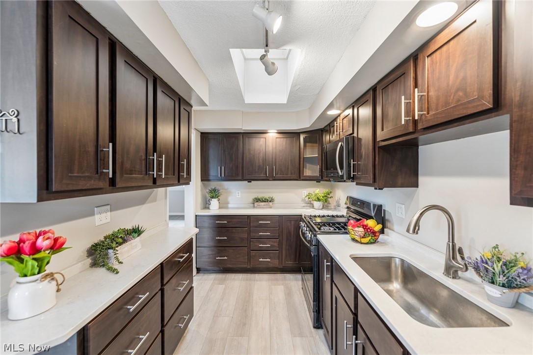 6269 Sylvia Court Brook Park OH 44142