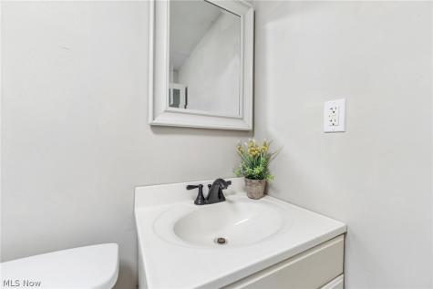 6269 Sylvia Court Brook Park OH 44142
