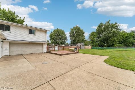 6269 Sylvia Court Brook Park OH 44142