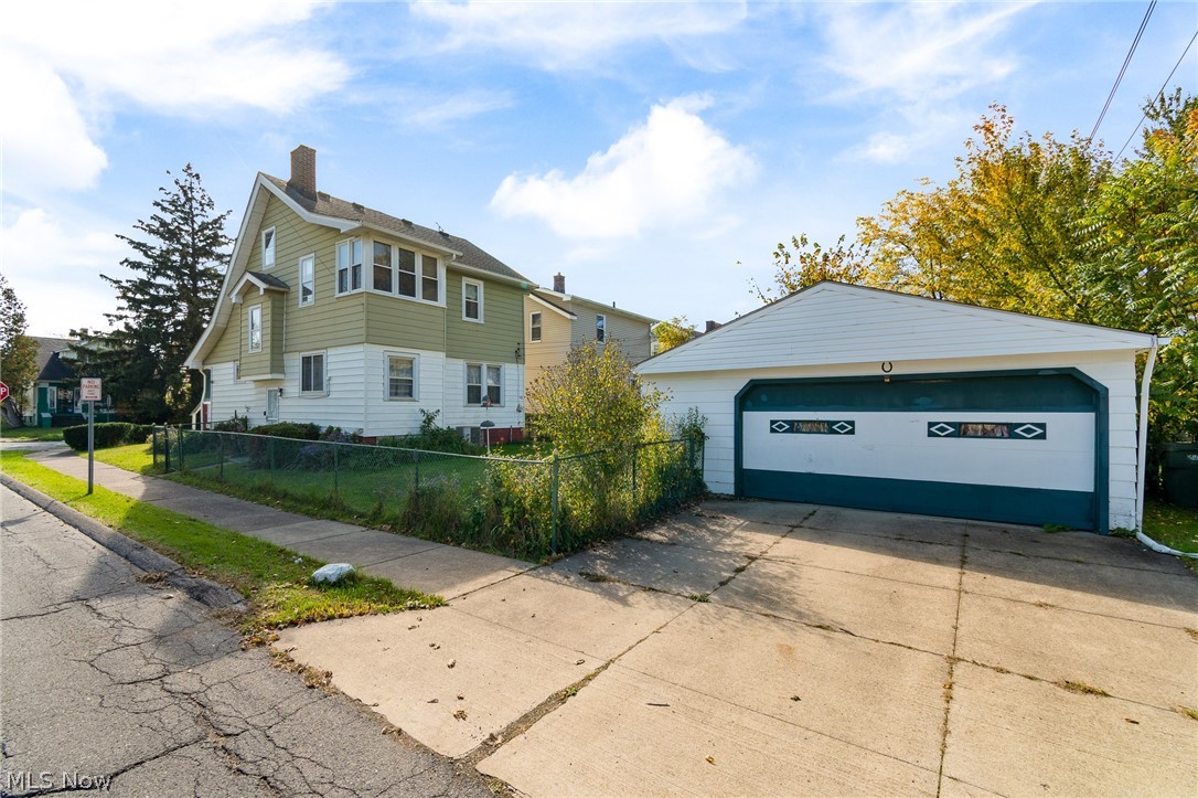 13513 Maplerow Avenue Garfield Heights OH 44105