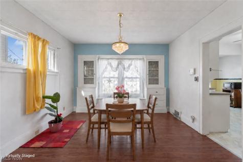 13513 Maplerow Avenue Garfield Heights OH 44105