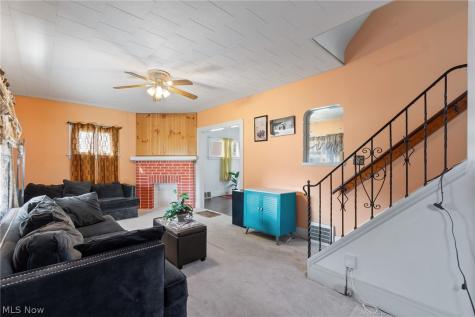 13513 Maplerow Avenue Garfield Heights OH 44105