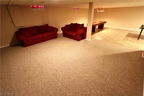 27242 Emerald Oval S Olmsted Twp OH 44138