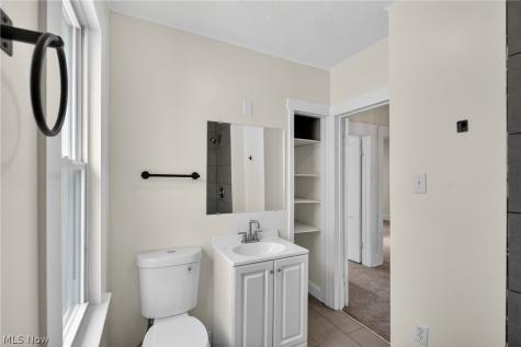 4402 Riverside Avenue Cleveland OH 44102