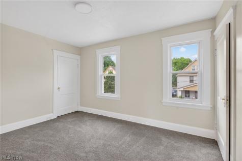 4402 Riverside Avenue Cleveland OH 44102