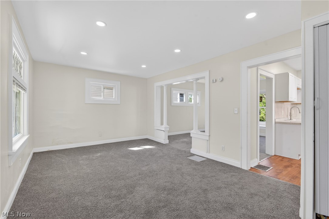 4402 Riverside Avenue Cleveland OH 44102