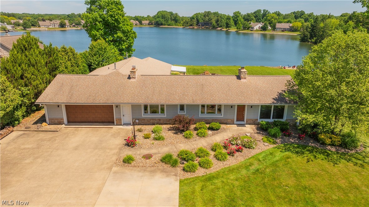 294 S Bayshore Drive Columbiana OH 44408