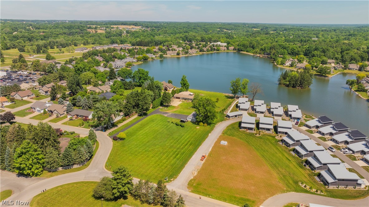 294 S Bayshore Drive Columbiana OH 44408