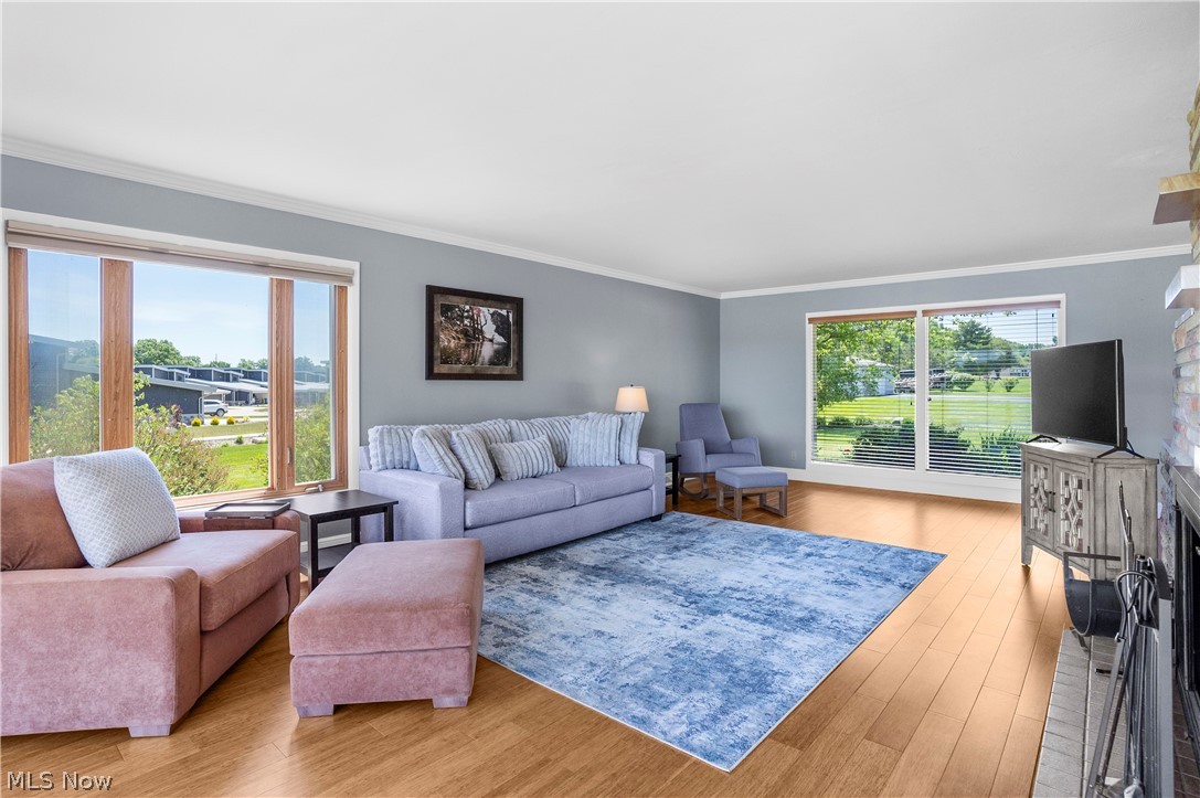 294 S Bayshore Drive Columbiana OH 44408