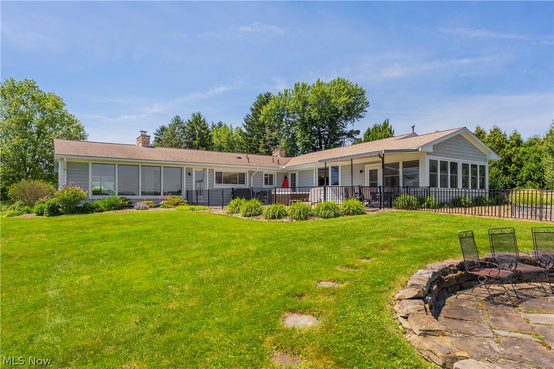 294 S Bayshore Drive Columbiana OH 44408