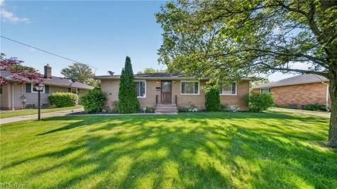 6649 Maplehurst Road North Olmsted OH 44070