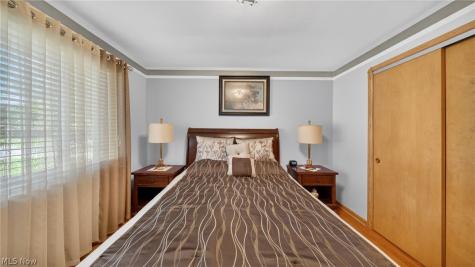 6649 Maplehurst Road North Olmsted OH 44070