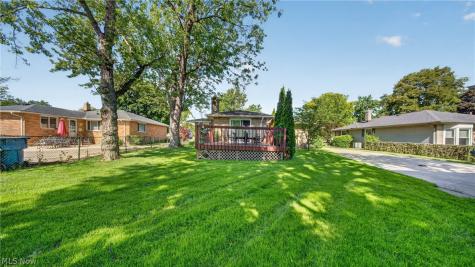 6649 Maplehurst Road North Olmsted OH 44070