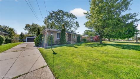 6649 Maplehurst Road North Olmsted OH 44070