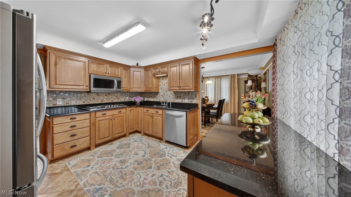6649 Maplehurst Road North Olmsted OH 44070