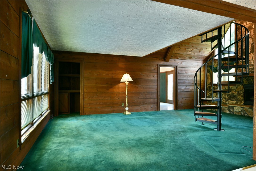 5705 State Route 46 Cortland OH 44410