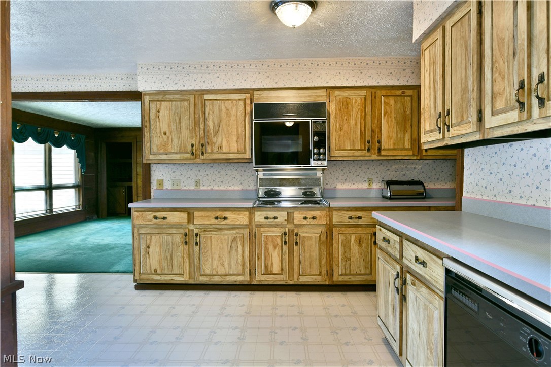 5705 State Route 46 Cortland OH 44410