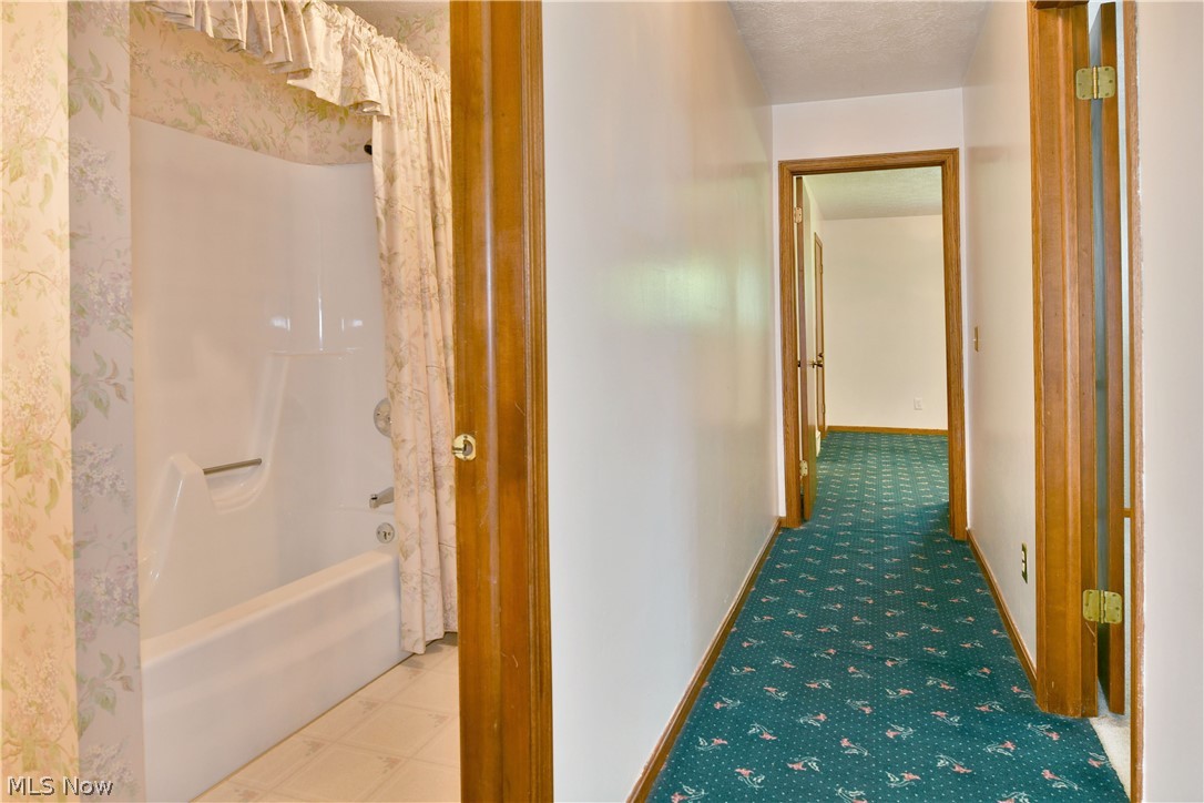 5705 State Route 46 Cortland OH 44410