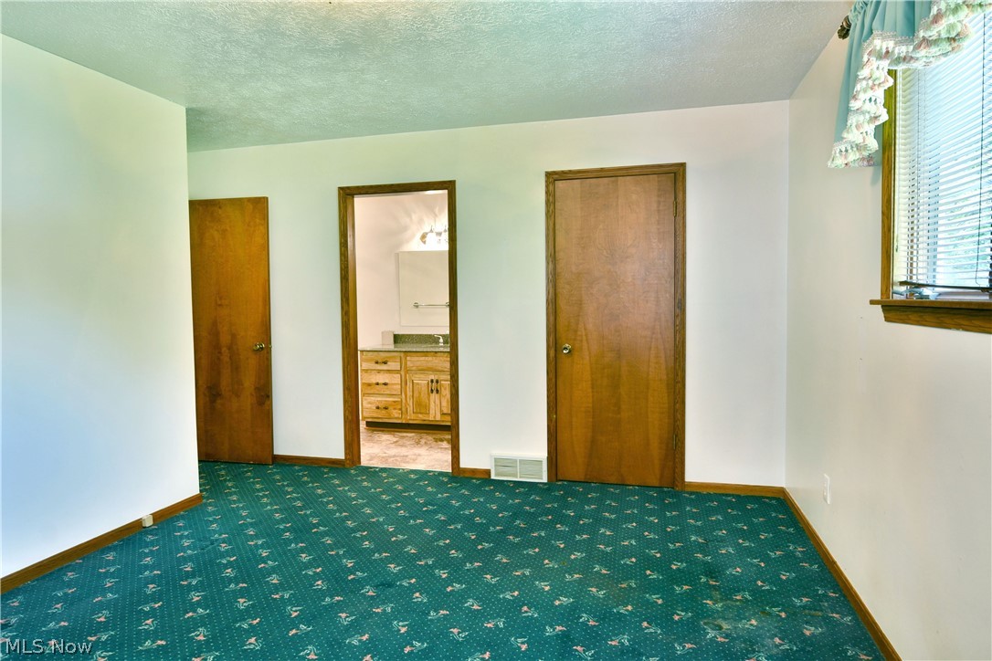 5705 State Route 46 Cortland OH 44410