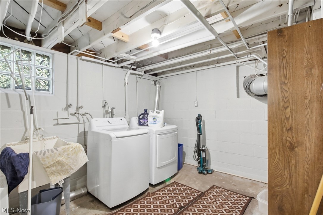 852 S Lake Street Amherst OH 44001