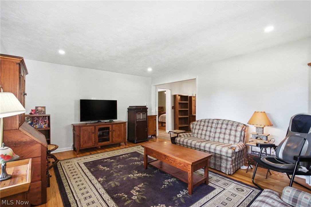 852 S Lake Street Amherst OH 44001