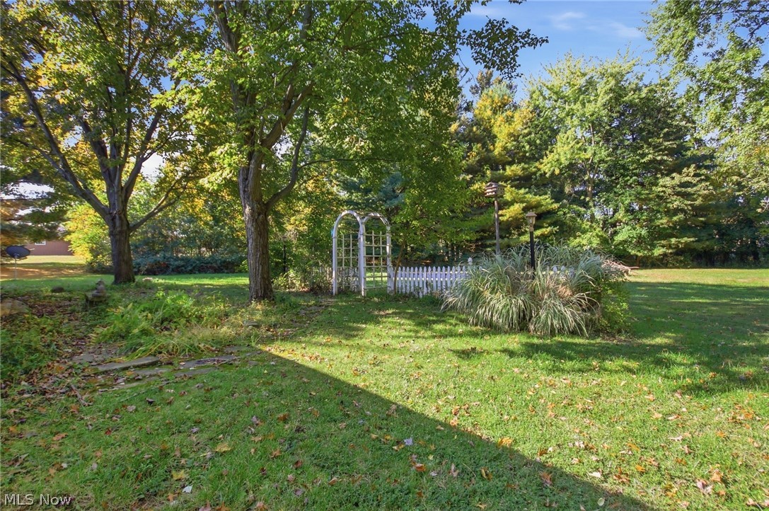 852 S Lake Street Amherst OH 44001