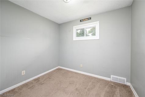 371 Washington Avenue Barberton OH 44203